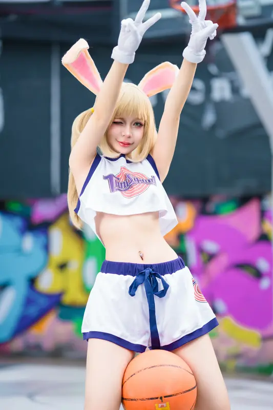 Umeko J - NO.109 Lola Bunny 18